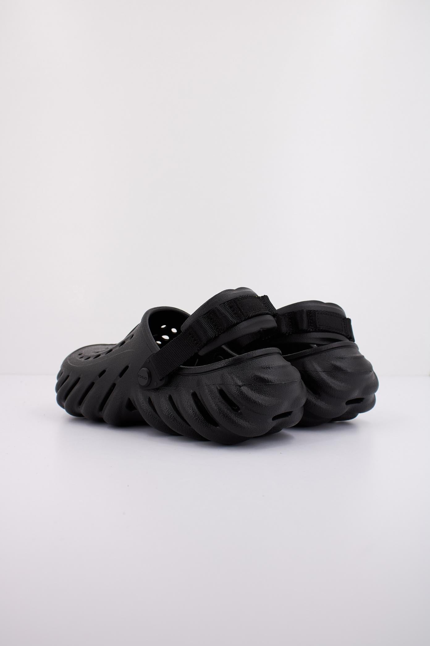 CROCS  en color NEGRO  (4)