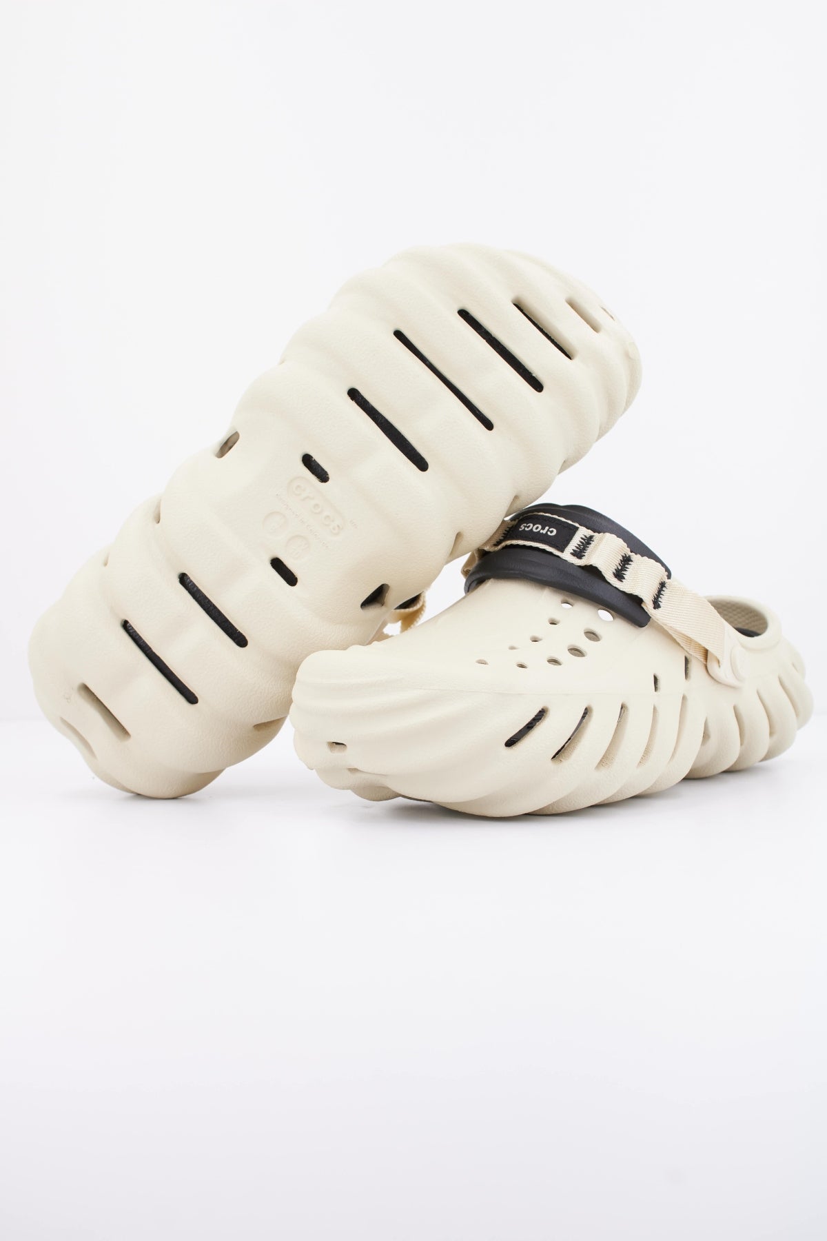 CROCS ECHO U en color BEIS  (5)