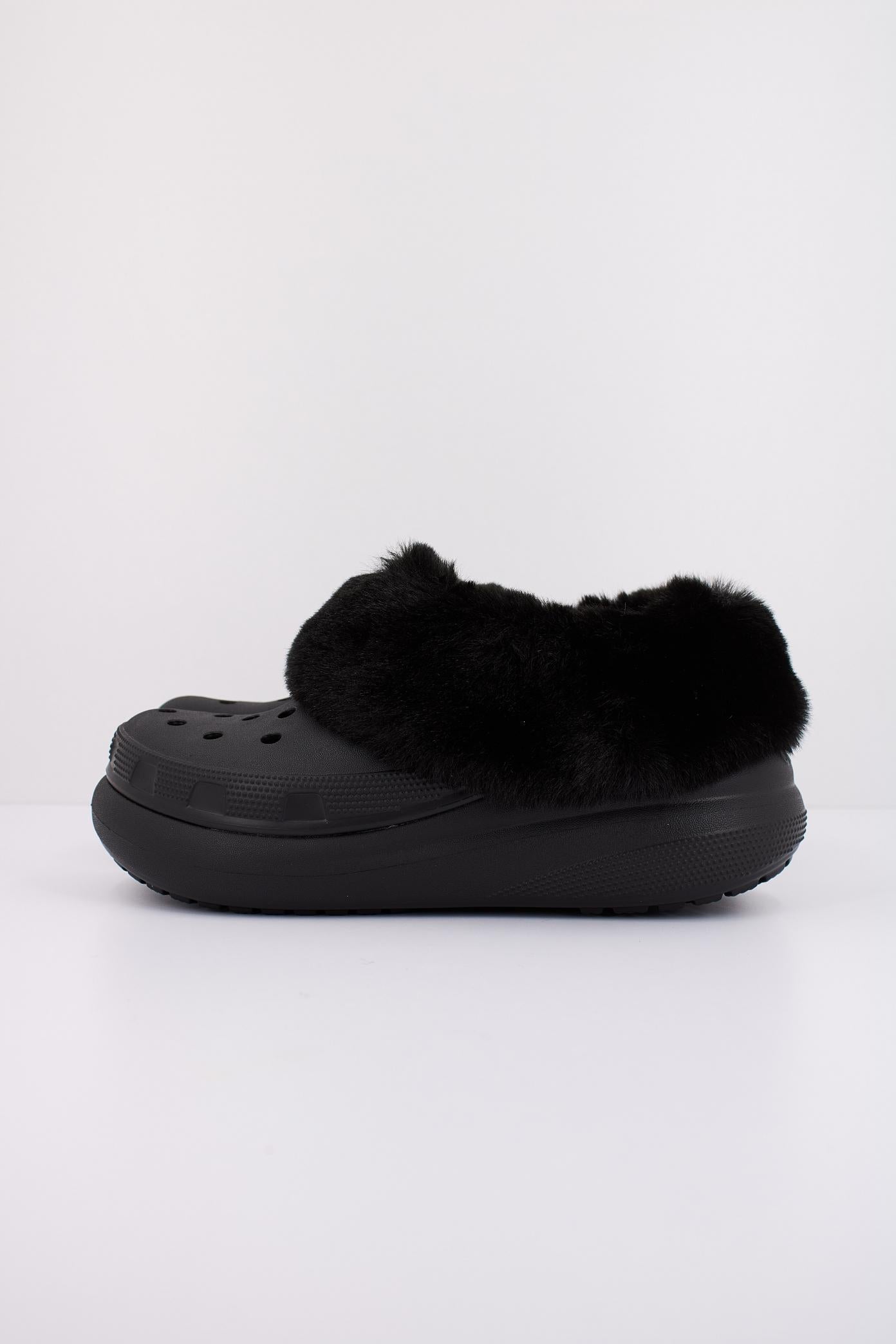 CROCS FUREVER CRUSH U en color NEGRO  (1)