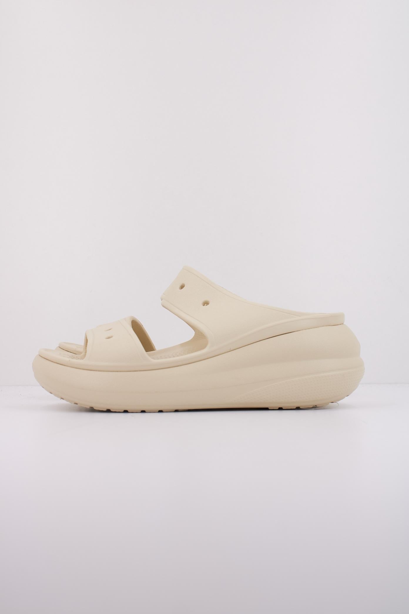 CROCS CRUSH SANDAL en color BEIS  (1)