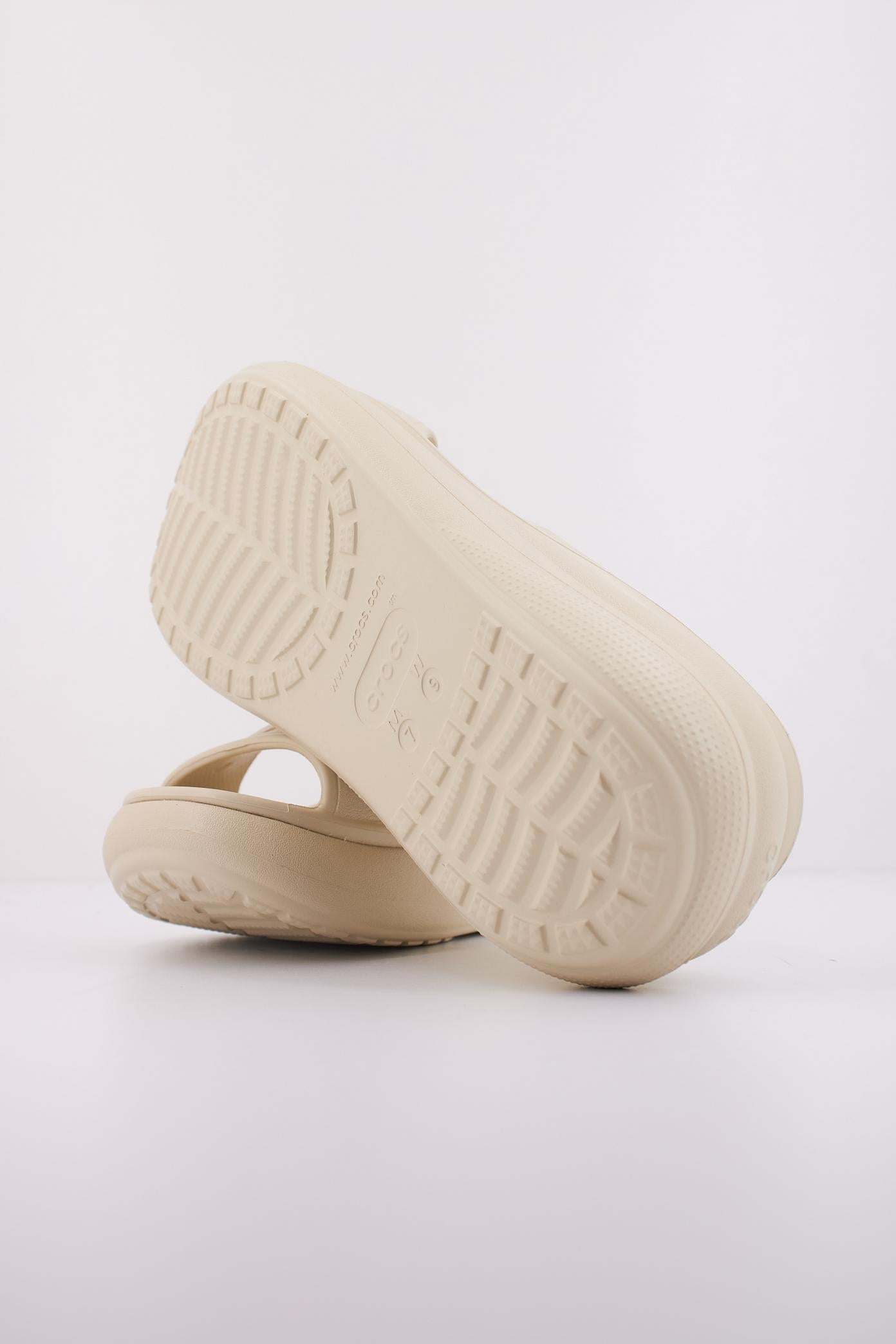 CROCS CRUSH SANDAL en color BEIS  (5)