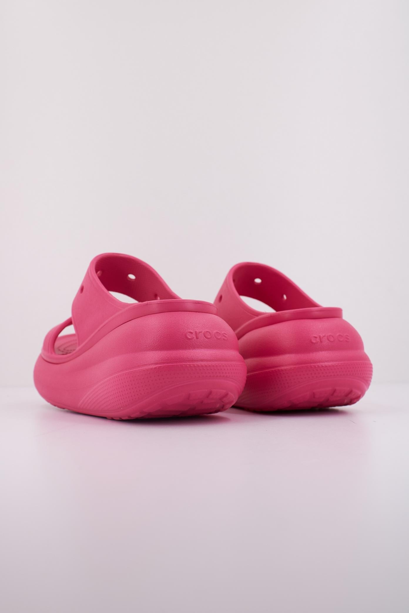 CROCS CRUSH SANDAL en color ROSA  (4)