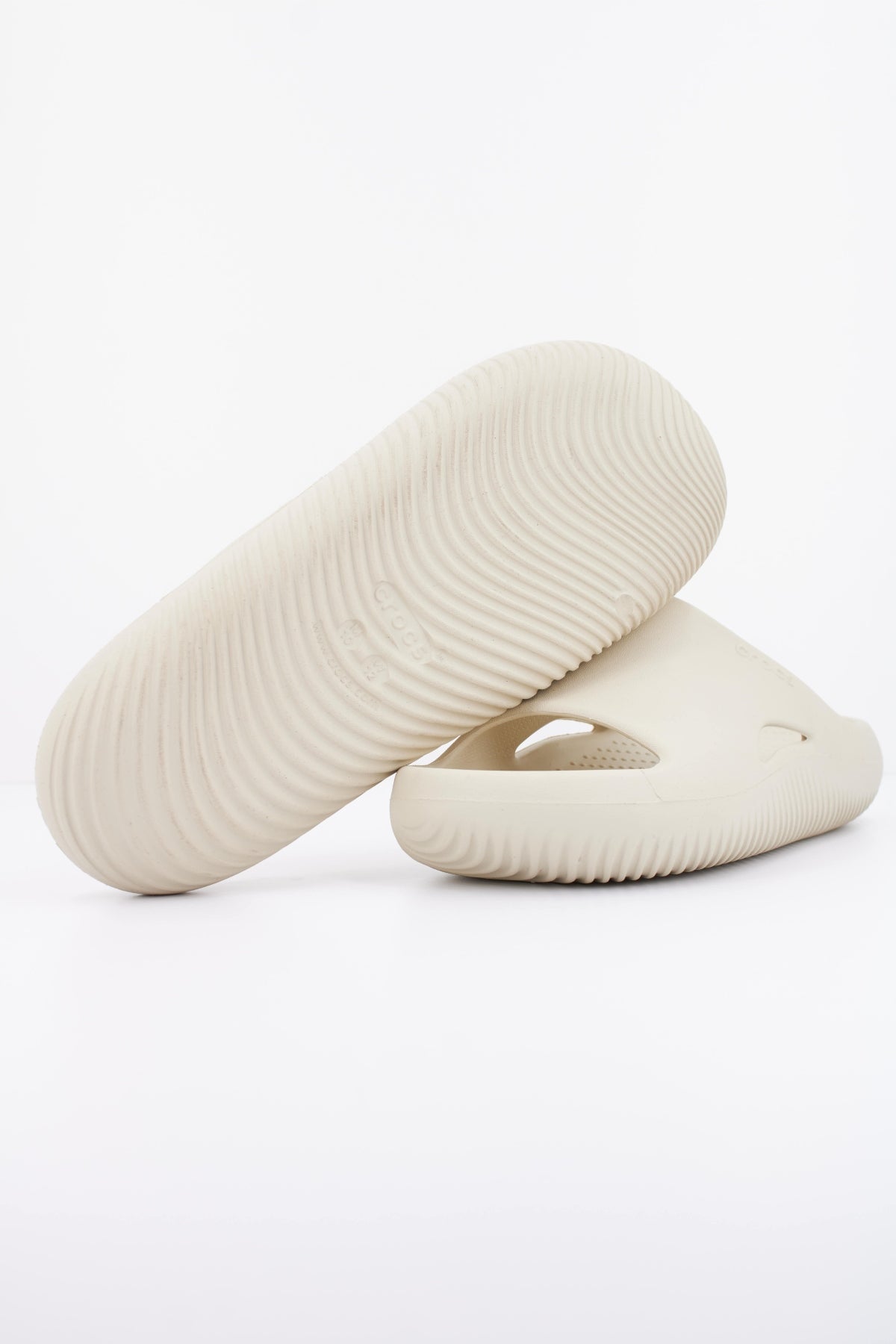 CROCS MELLOW RECOVERY SLIDE en color BEIS  (5)