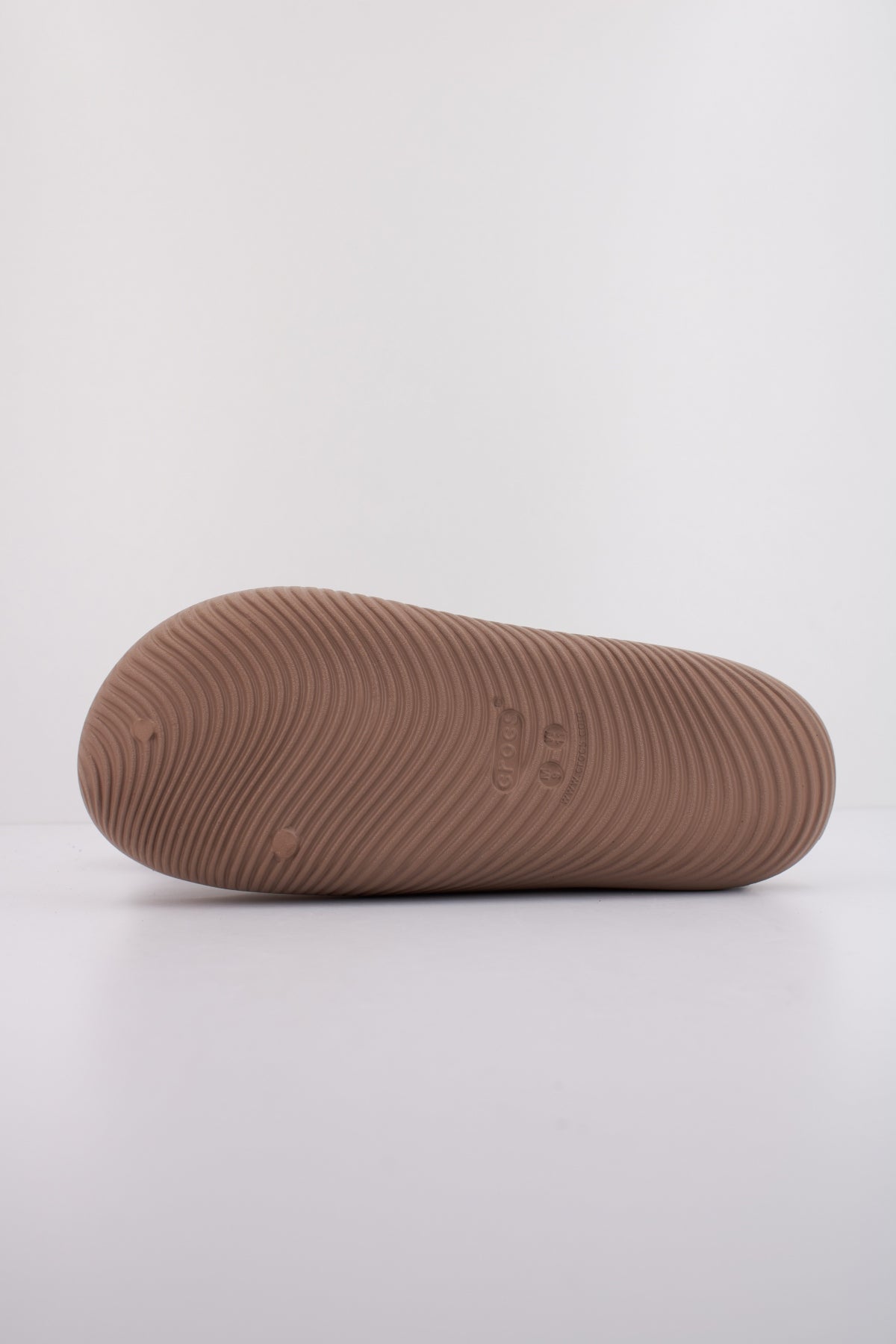 CROCS MELLOW RECOVERY SLIDE en color MARRON  (6)