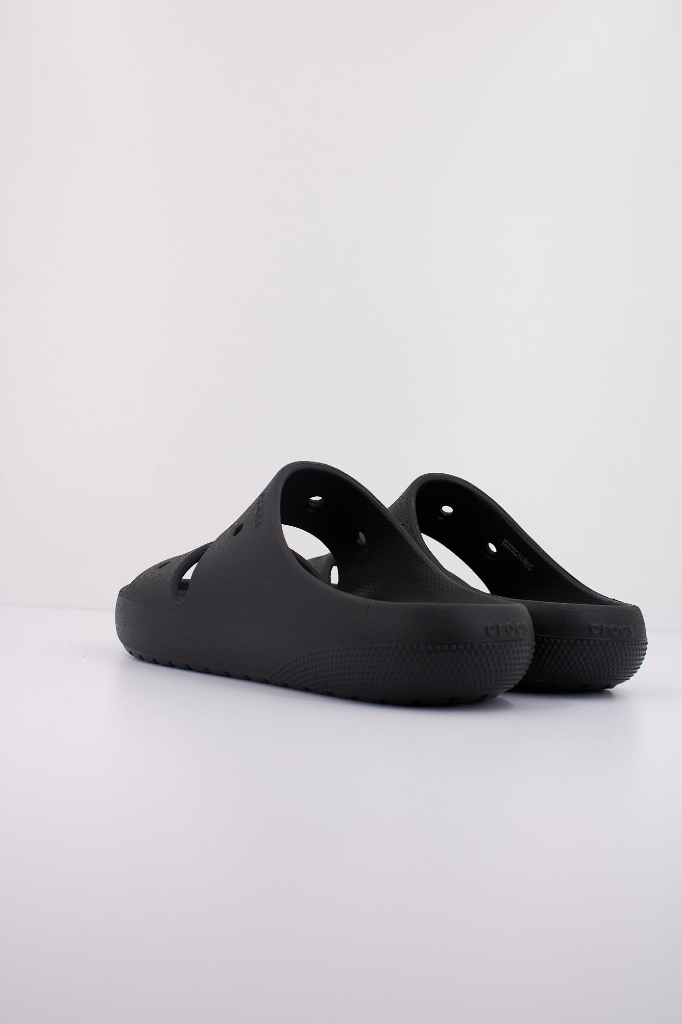 CROCS CLASSIC SANDAL V en color NEGRO  (4)