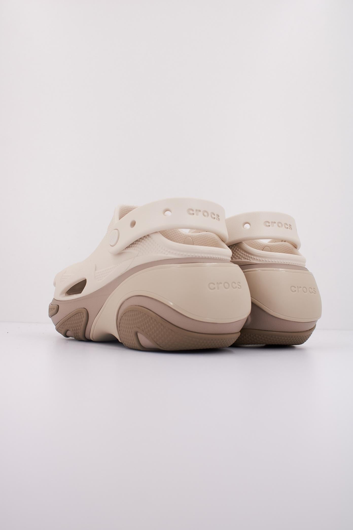 CROCS BUBBLE CRUSH CLOG U en color BEIS  (4)