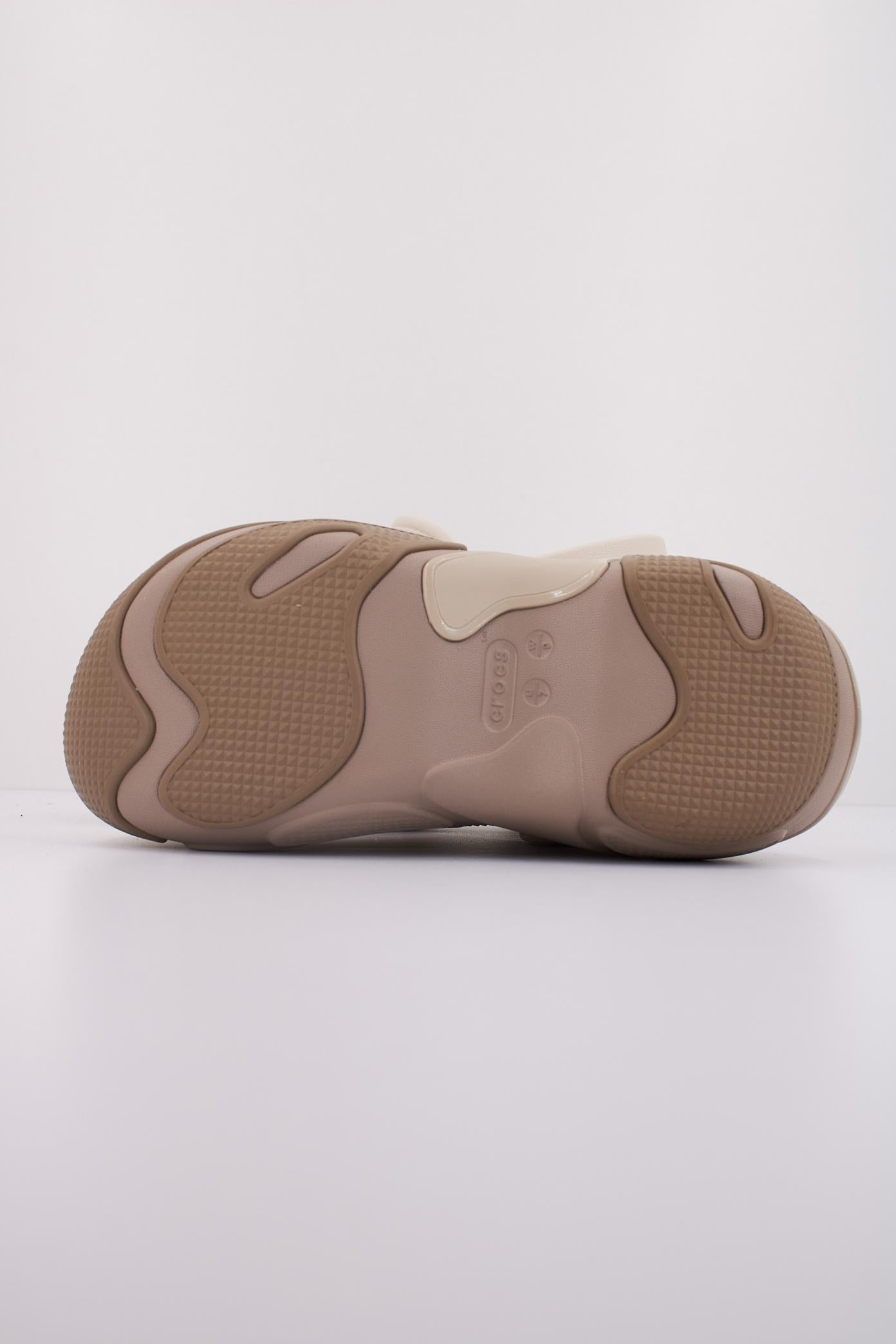 CROCS BUBBLE CRUSH CLOG U en color BEIS  (5)