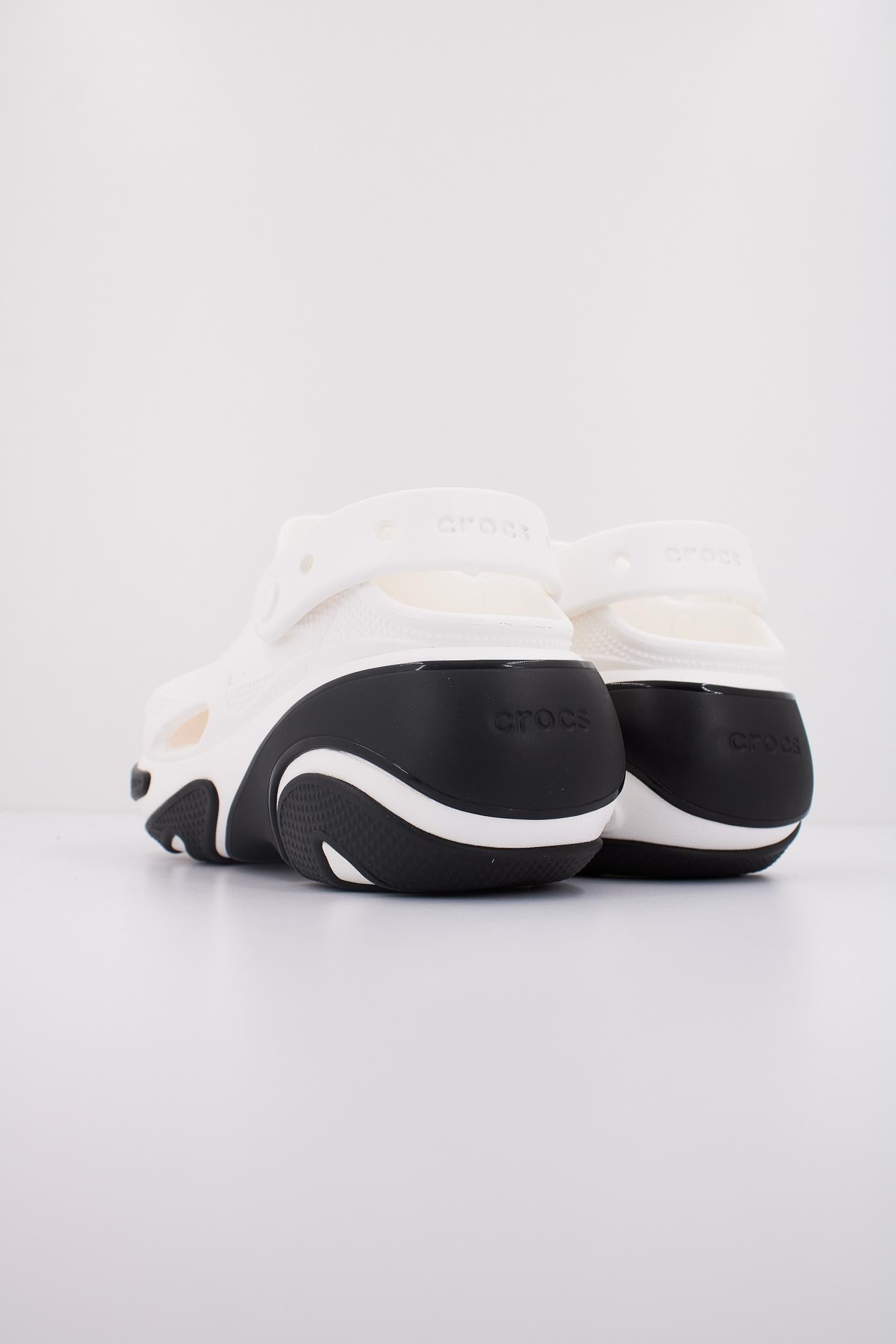 CROCS BUBBLE CRUSH CLOG U en color BLANCO  (4)