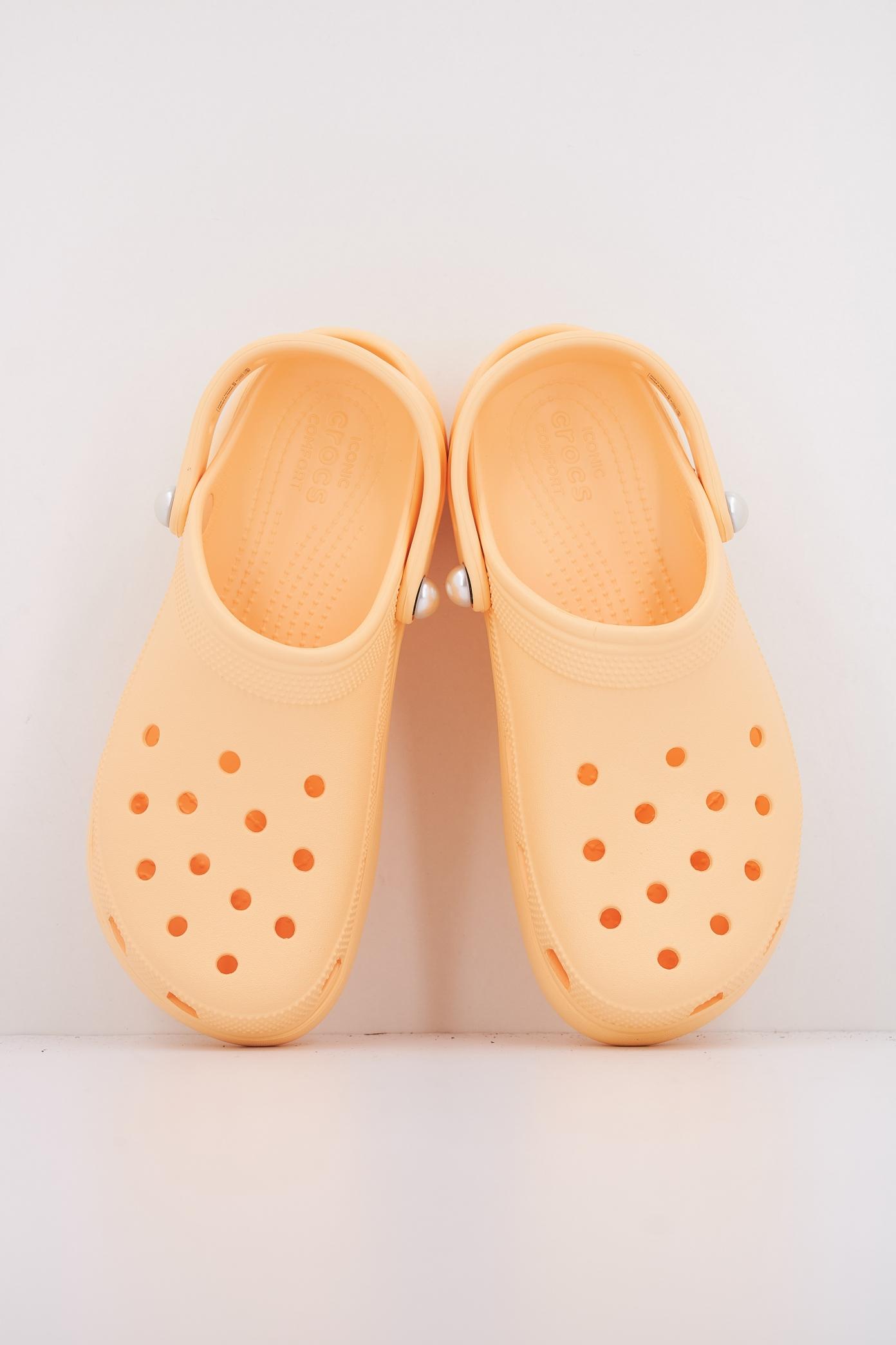 CROCS CLASSIC PLATFORM PEARLCLOG en color NARANJA  (3)