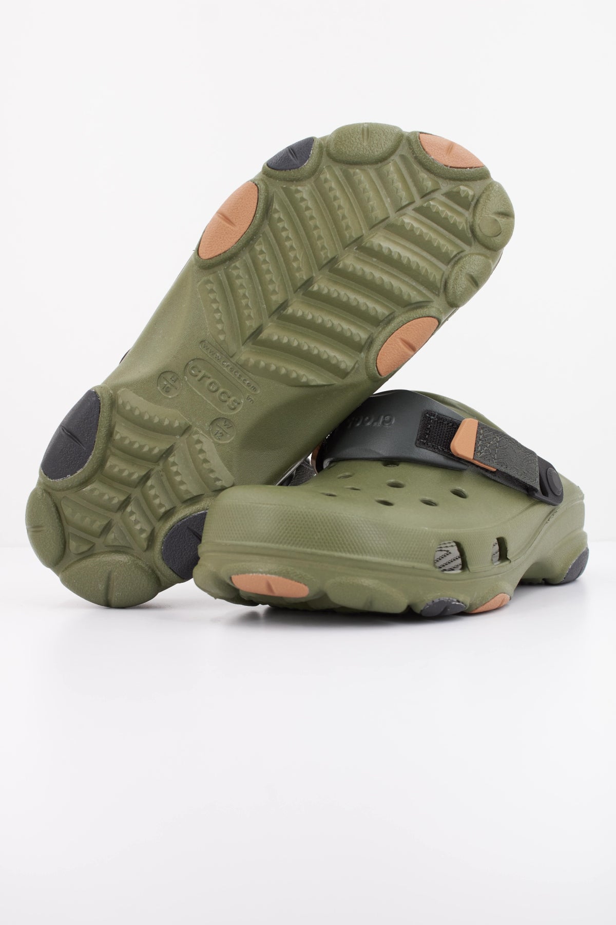 CROCS ALL-TERRAIN CLASSIC en color VERDE  (5)