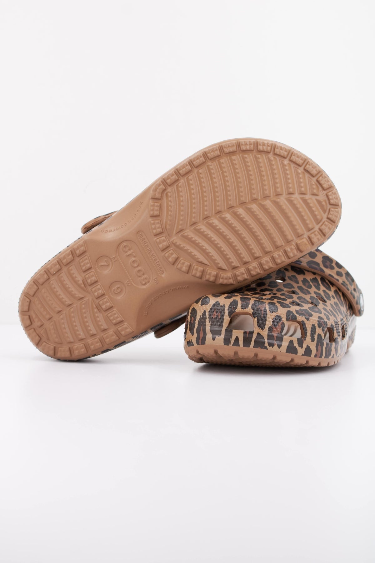 CROCS CLASSIC ANIMAL CLOG en color ANIMAL PRINT  (5)