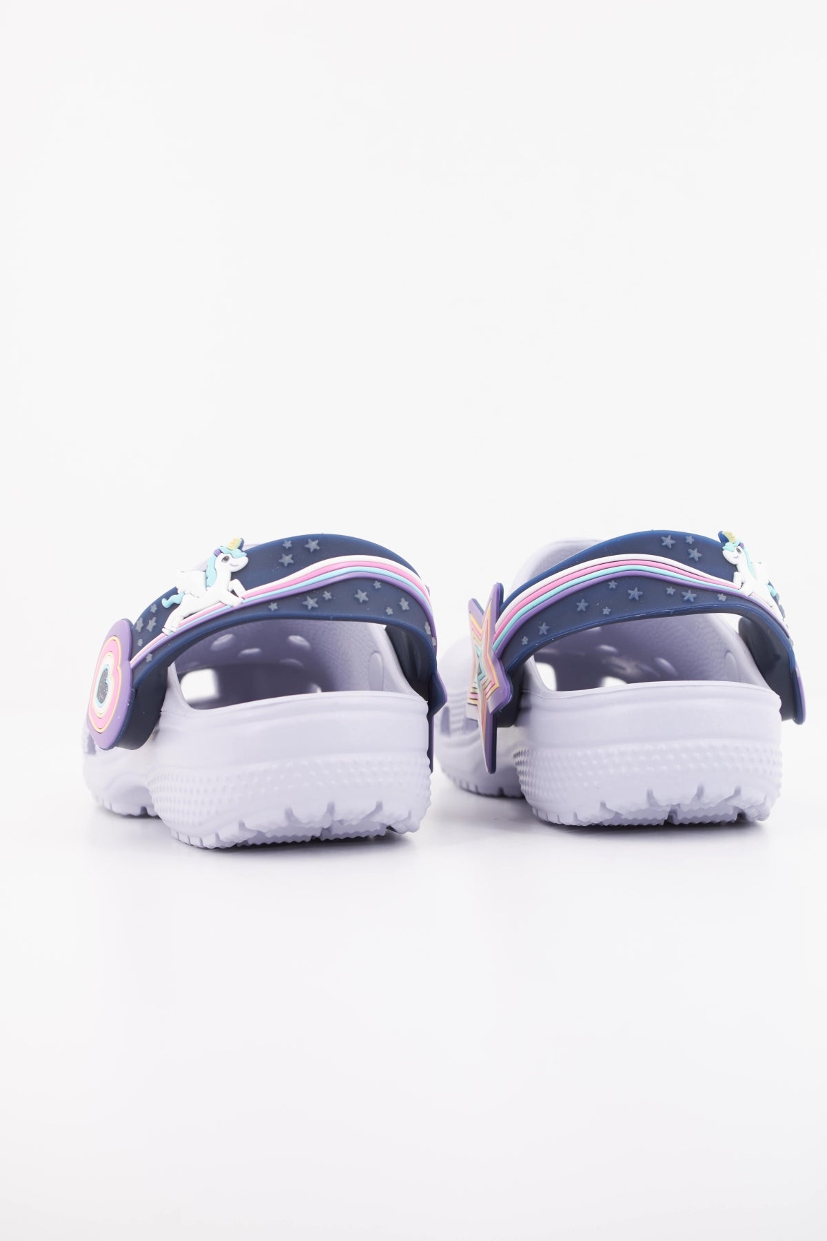 CROCS CLASSIC LIGHTS en color VIOLETA  (4)