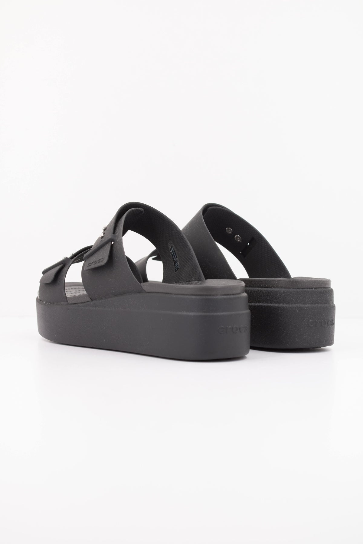 CROCS BROOKLYN W en color NEGRO  (4)