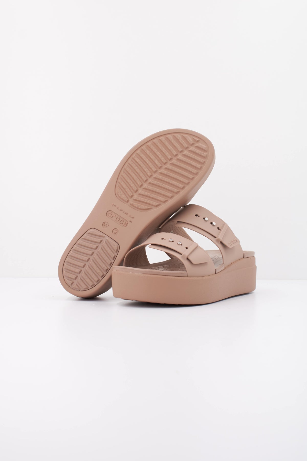 CROCS BROOKLYN W en color MARRON  (5)