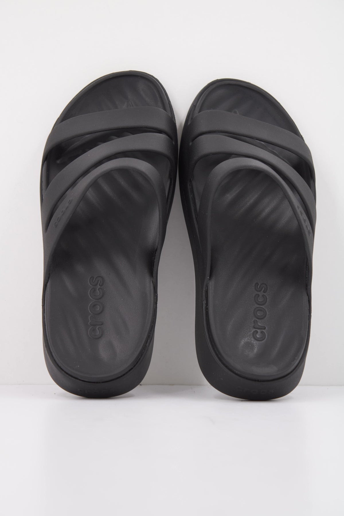 CROCS C en color NEGRO  (3)