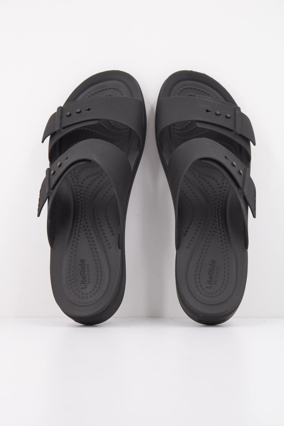CROCS C en color NEGRO  (3)