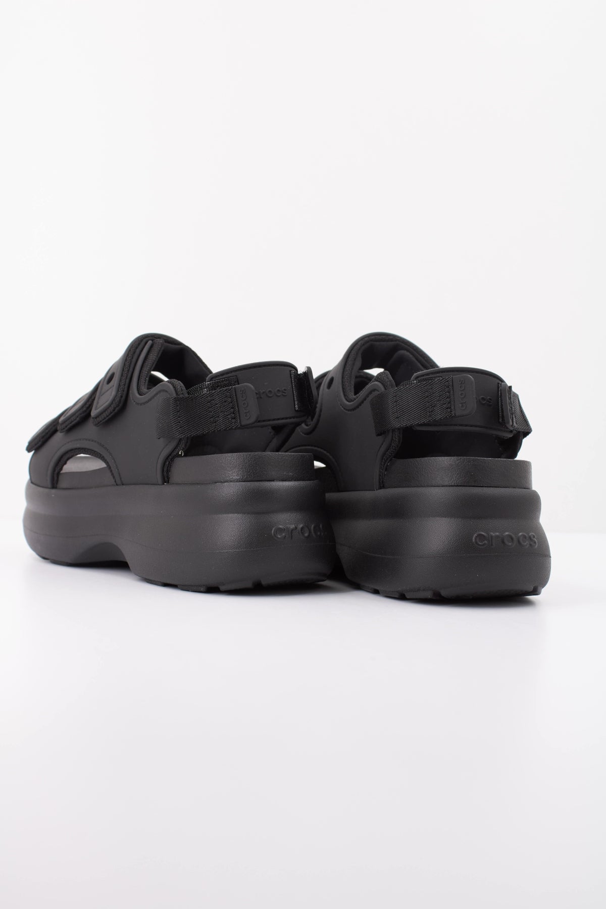 CROCS C en color NEGRO  (4)