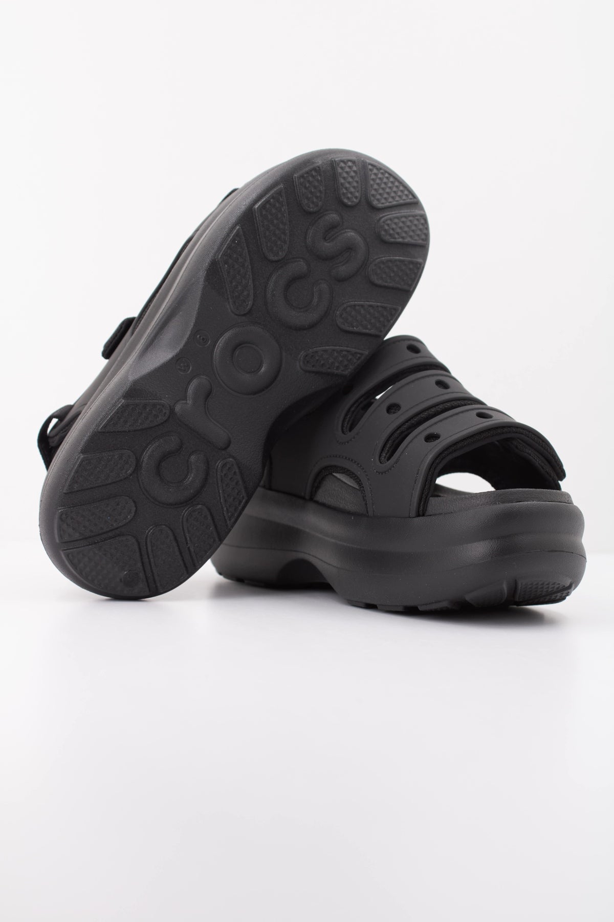 CROCS C en color NEGRO  (5)