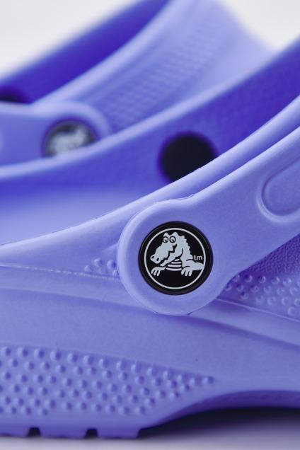 CROCS C CLASSIC U en color VIOLETA  (4)