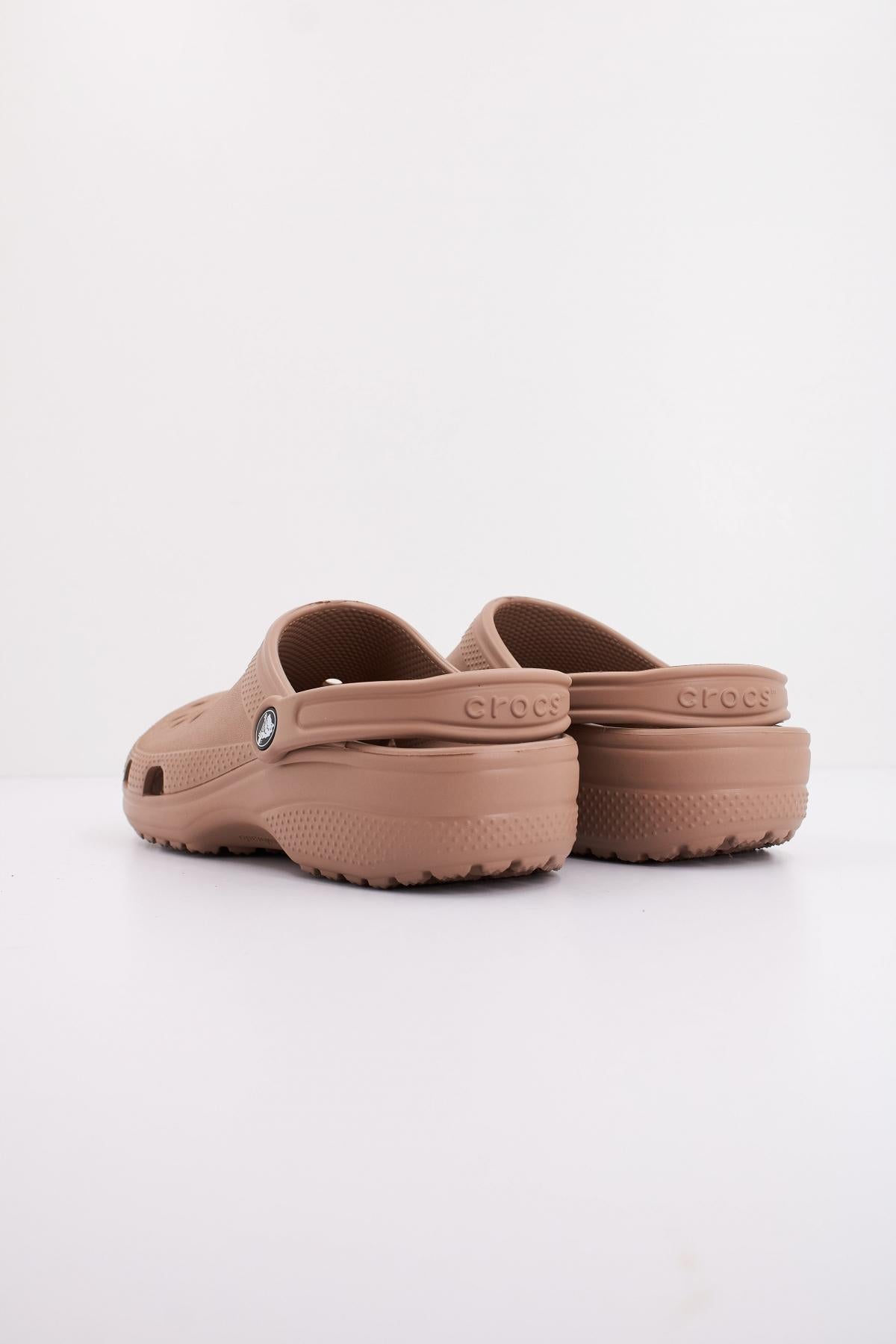 CROCS C CLASSIC U en color MARRON CLARO  (4)