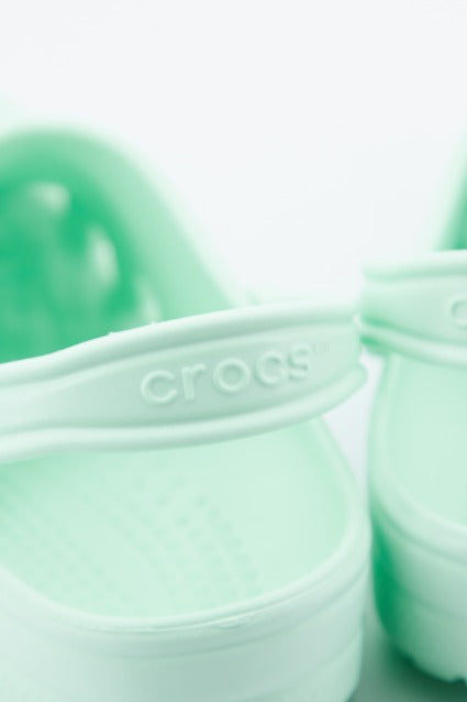 CROCS C CLASSIC U en color VERDE  (3)