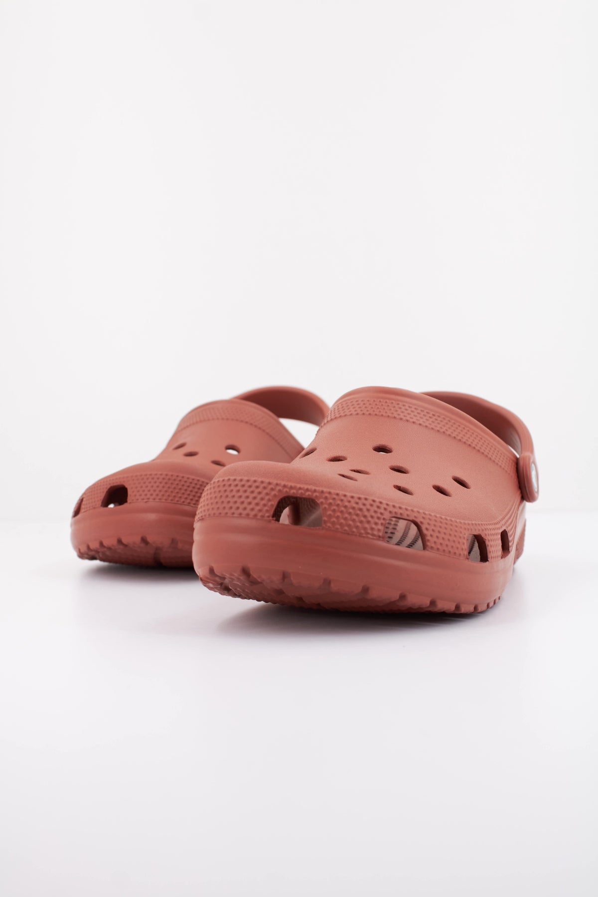 CROCS C CLASSIC U en color MARRON  (2)