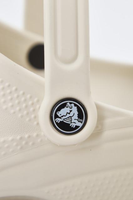 CROCS C CLASSIC U en color BEIS  (4)