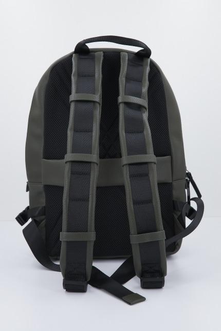 MUNICH  JUNGLE BACKPACK en color VERDE  (3)
