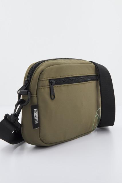 MUNICH RECYCLED X CROSSBODY en color VERDE  (2)