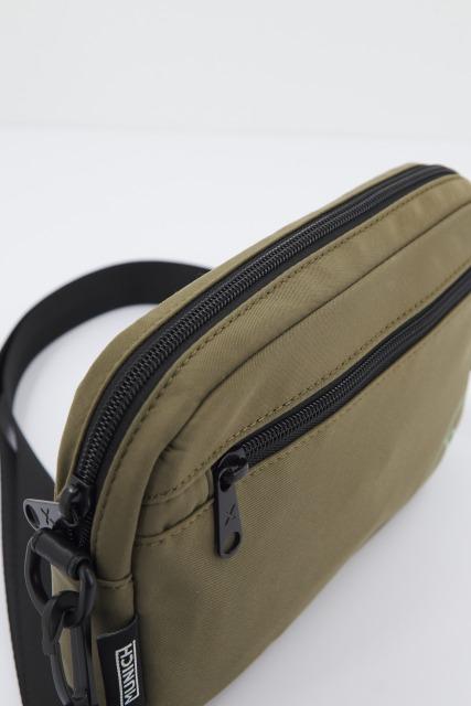 MUNICH RECYCLED X CROSSBODY en color VERDE  (4)