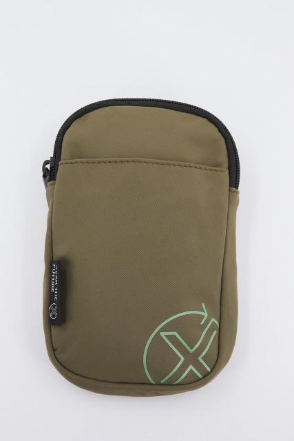 MUNICH RECYCLED X CROSSBODY SMALL en color VERDE  (1)