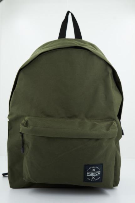 MUNICH BASICS BACKPACK BTS en color VERDE  (1)