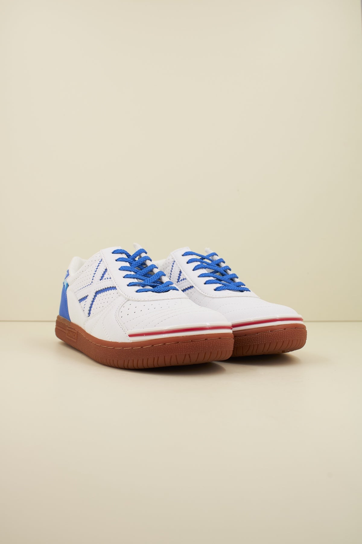 MUNICH  G- KID OTEROS  en color BLANCO  (2)
