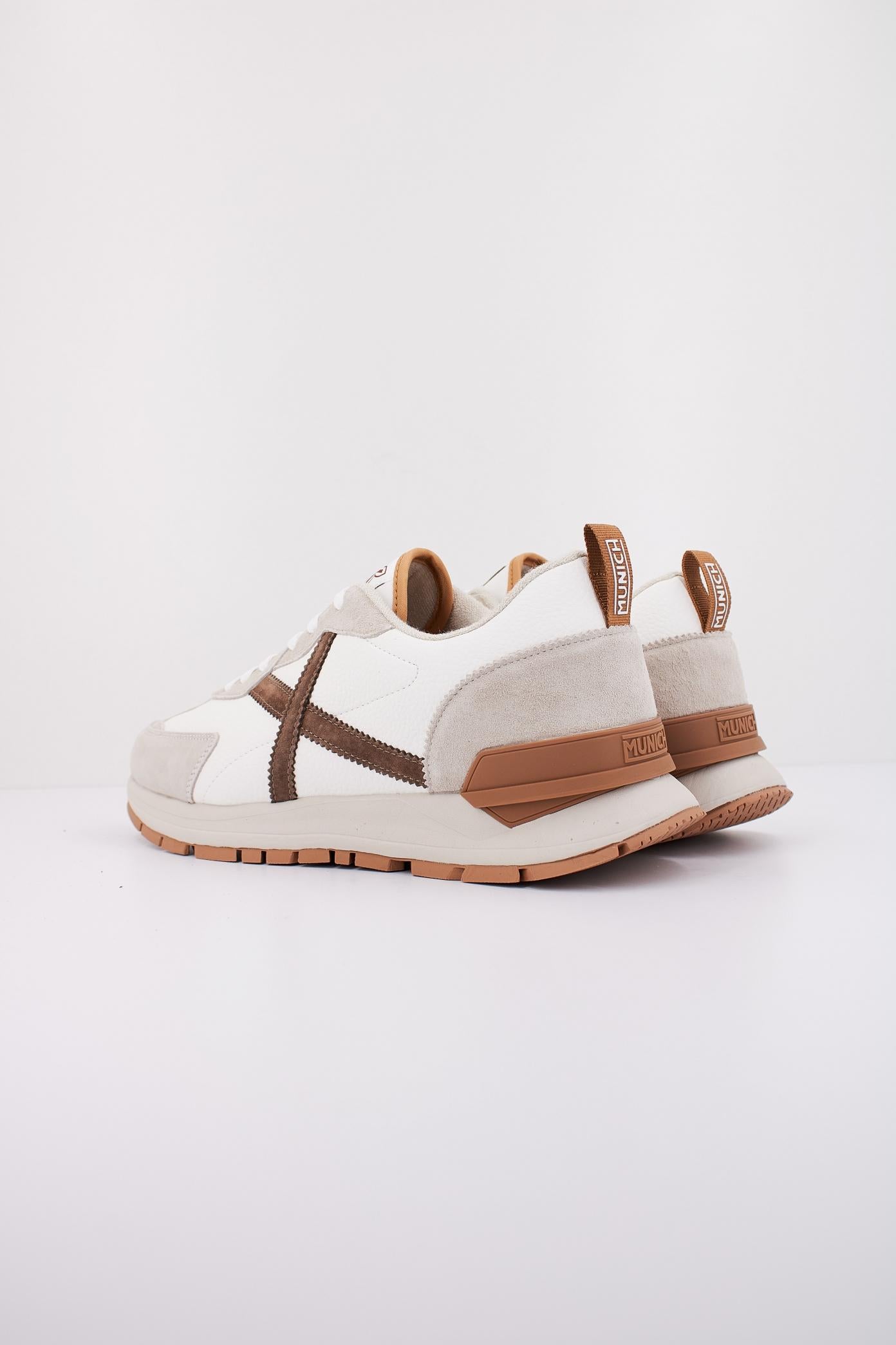 MUNICH VERSATILE  en color BLANCO  (4)