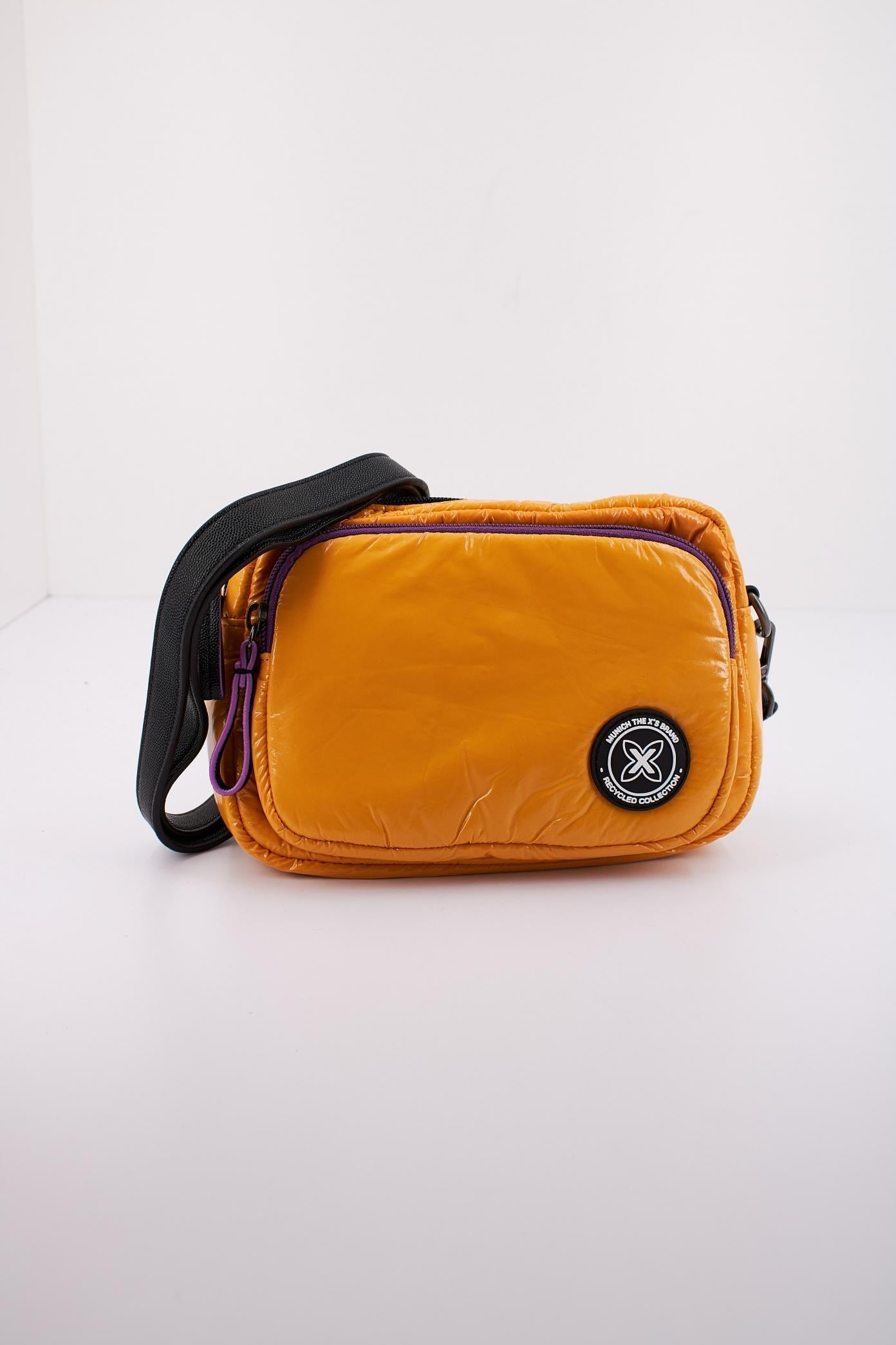 MUNICH GLOSS RECYCLED CROSSBODY en color AMARILLO  (1)