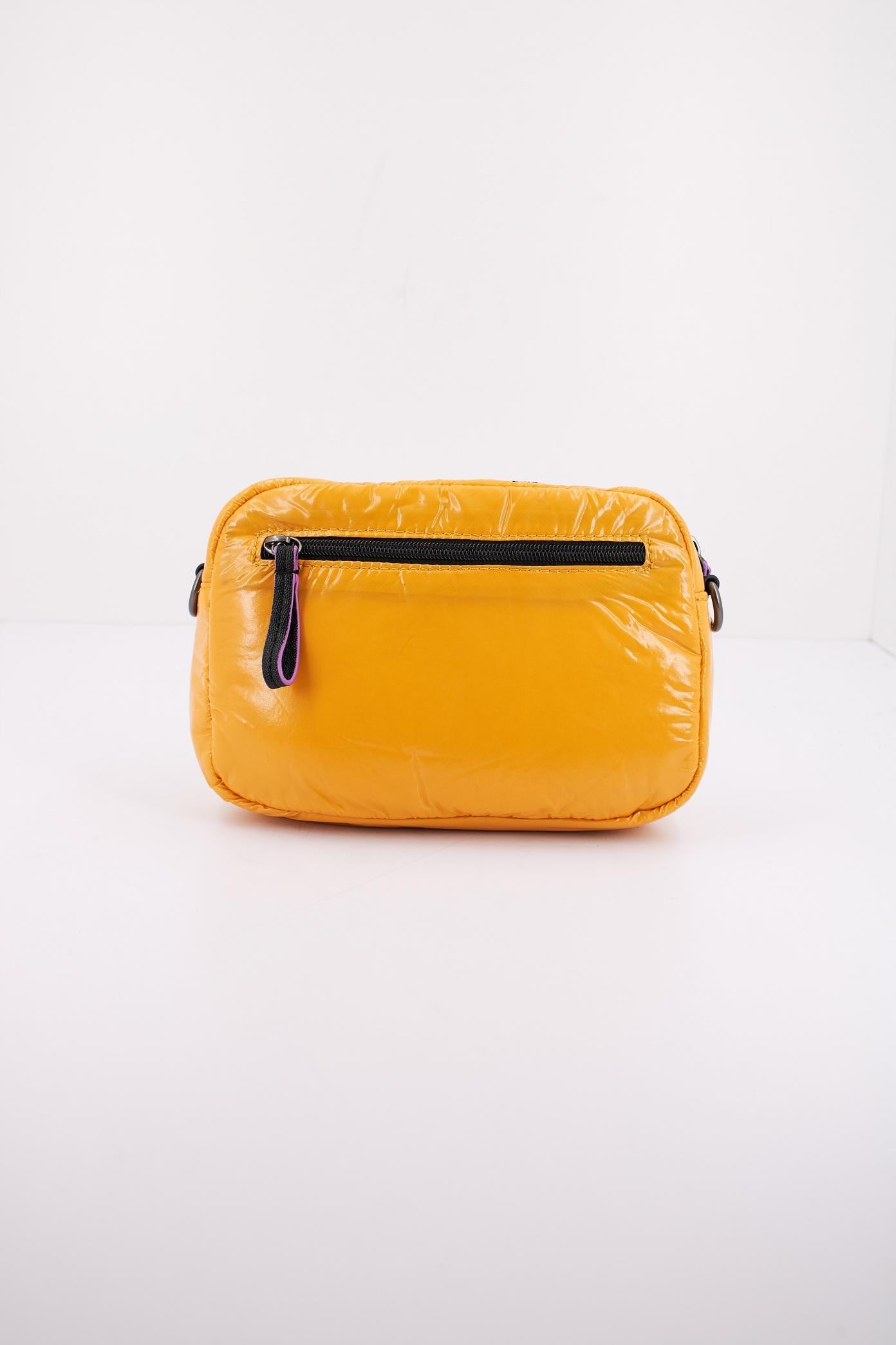 MUNICH GLOSS RECYCLED CROSSBODY en color AMARILLO  (3)