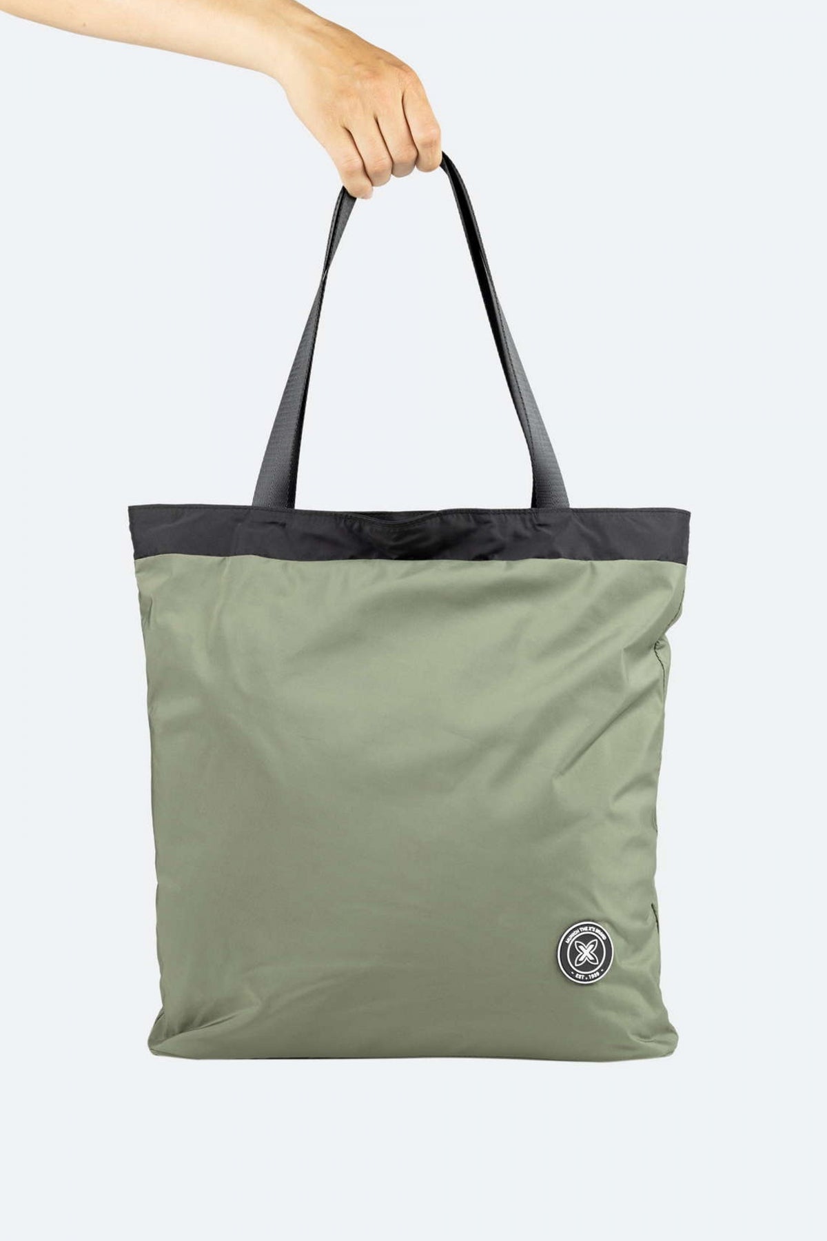 MUNICH SHALLOW TOTE BACKPACK en color VERDE  (4)