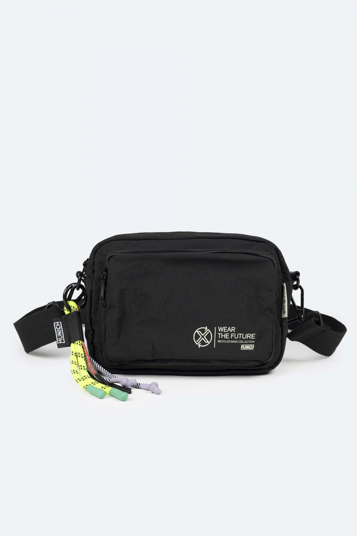MUNICH  DEEP RECYCLED CROSSBODY CA en color NEGRO  (1)