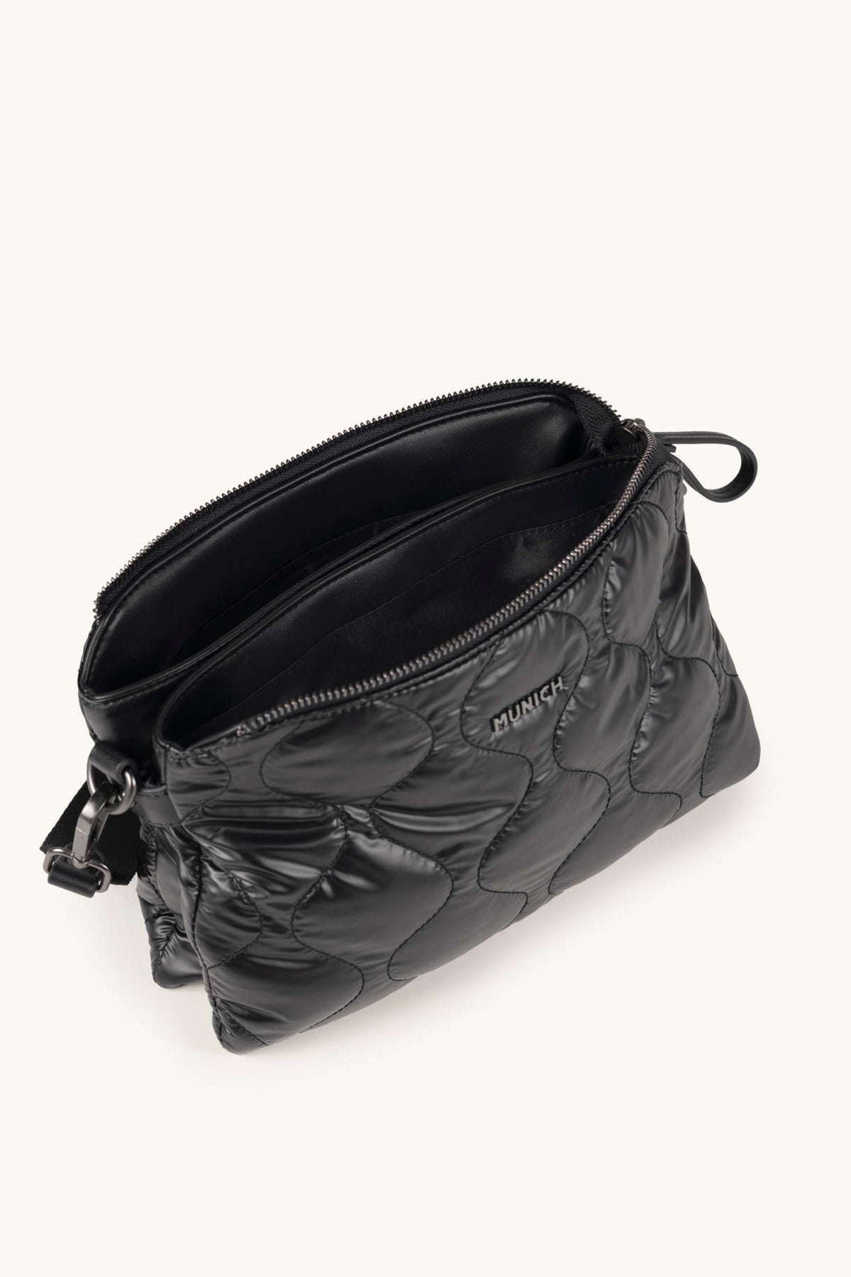 MUNICH CROSSBODY en color NEGRO  (3)