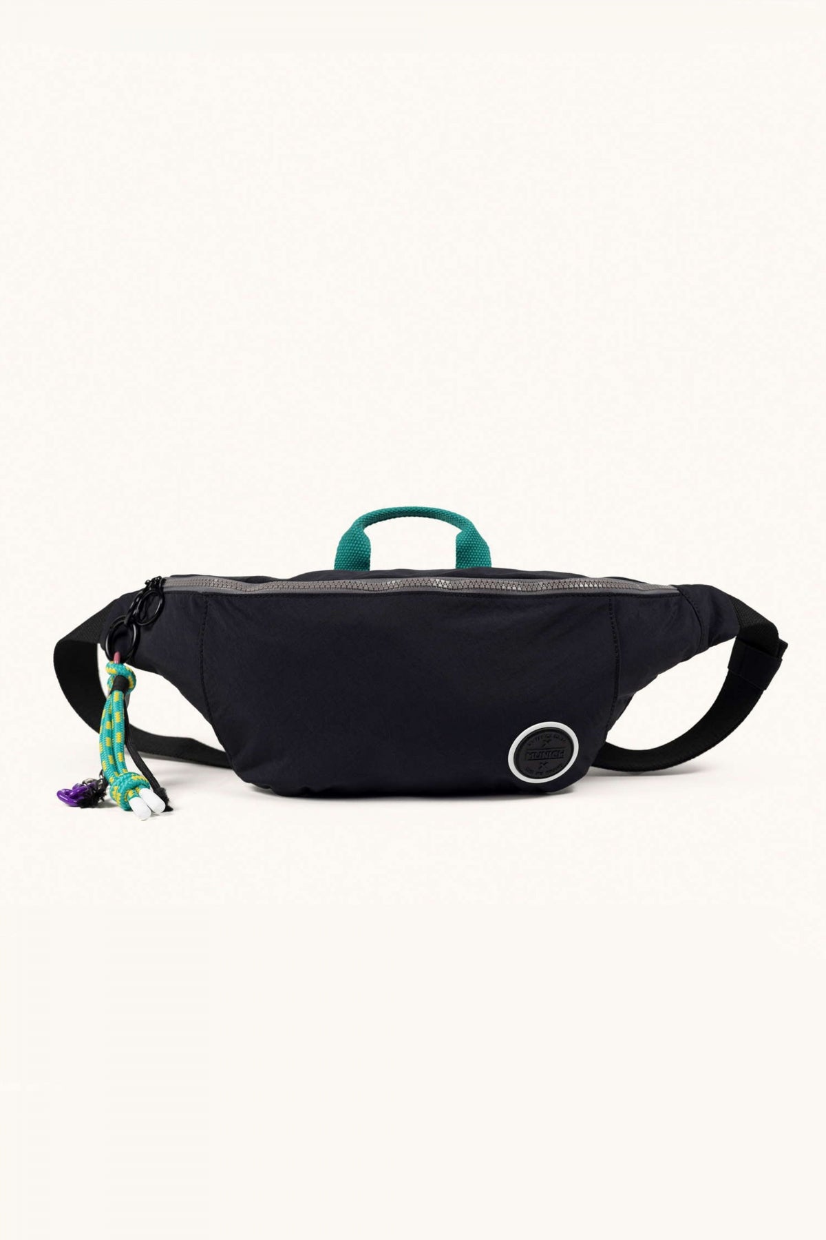MUNICH DEEP RECYCLED FW FANNYPA en color NEGRO  (1)