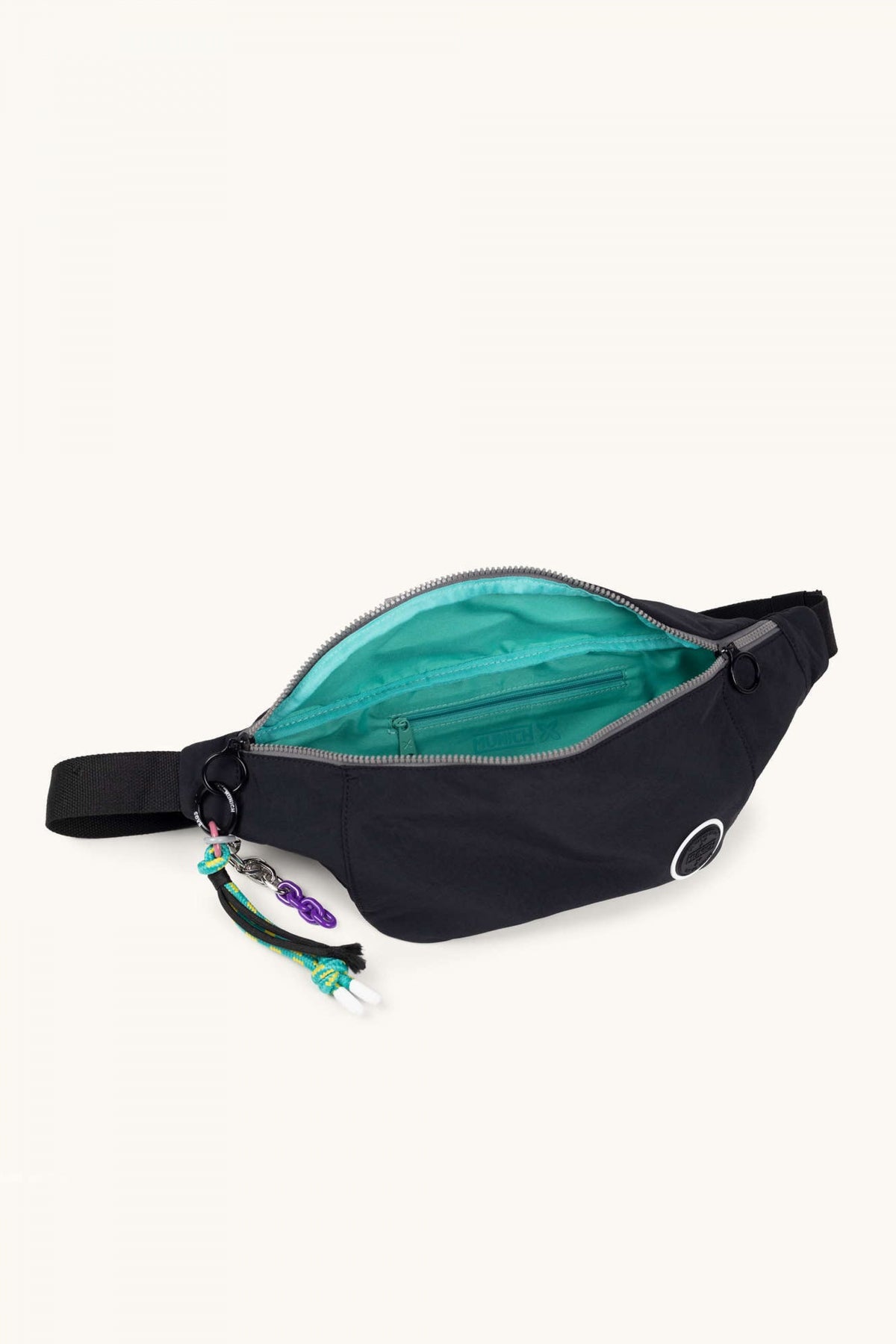 MUNICH DEEP RECYCLED FW FANNYPA en color NEGRO  (3)
