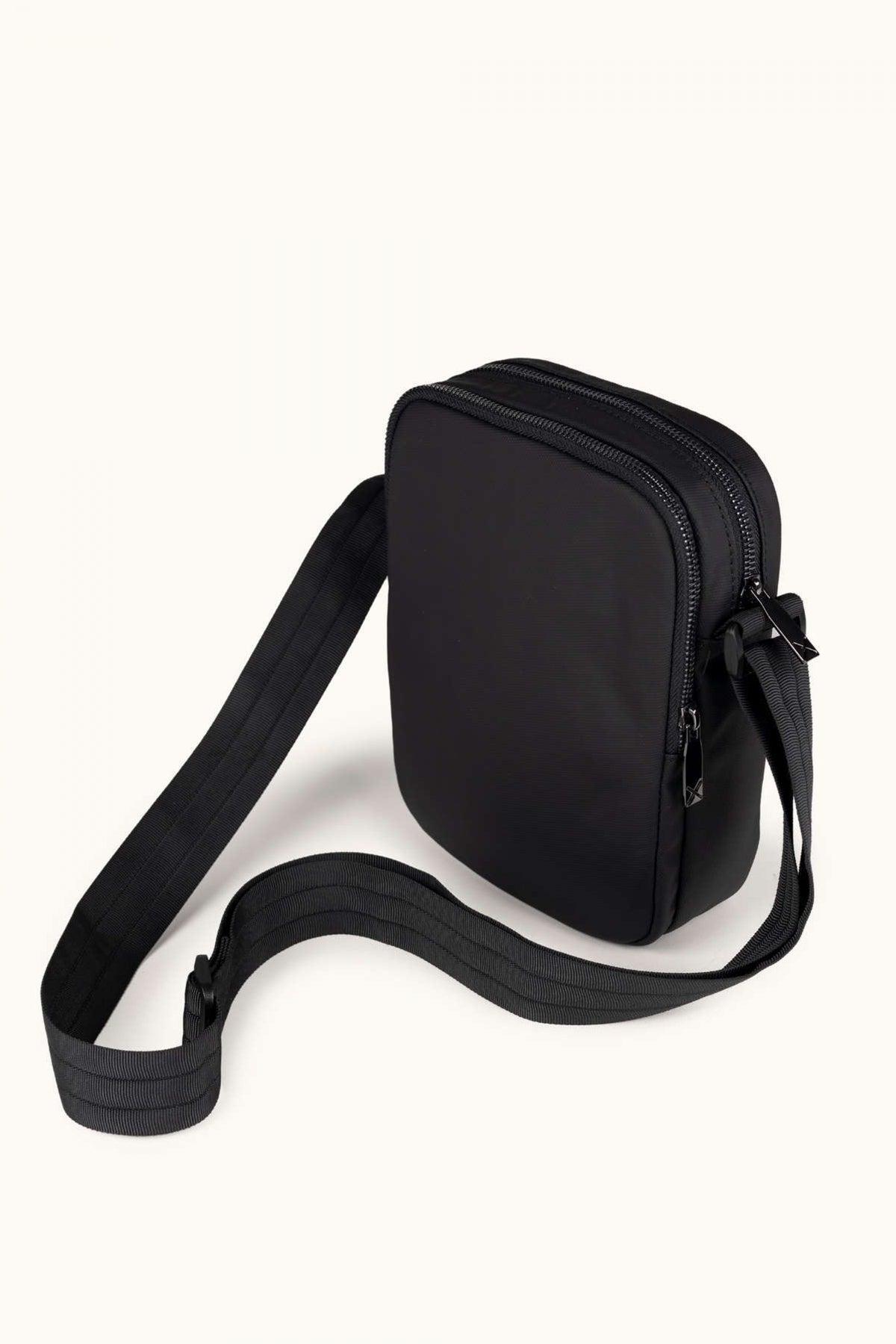 MUNICH PEAK RECYCLED en color NEGRO  (2)