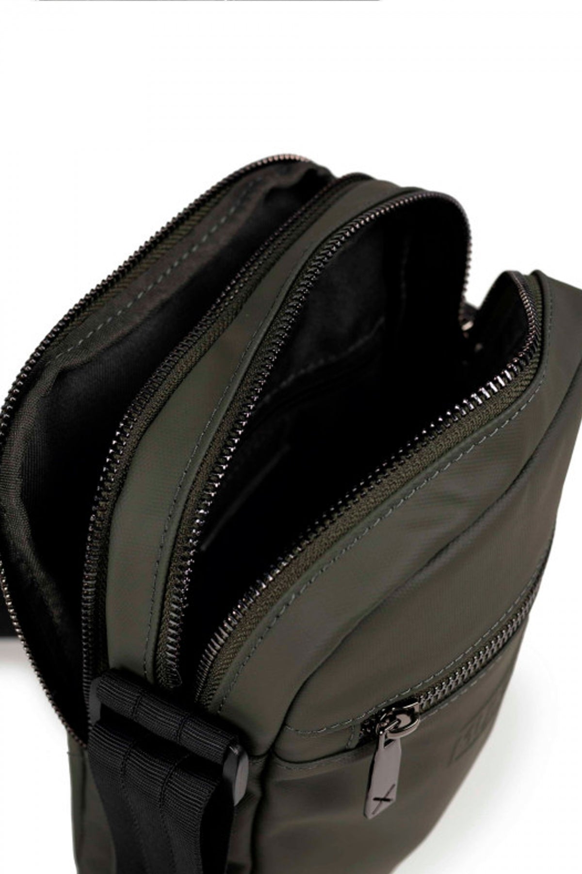 MUNICH CROSSBODY en color VERDE  (3)
