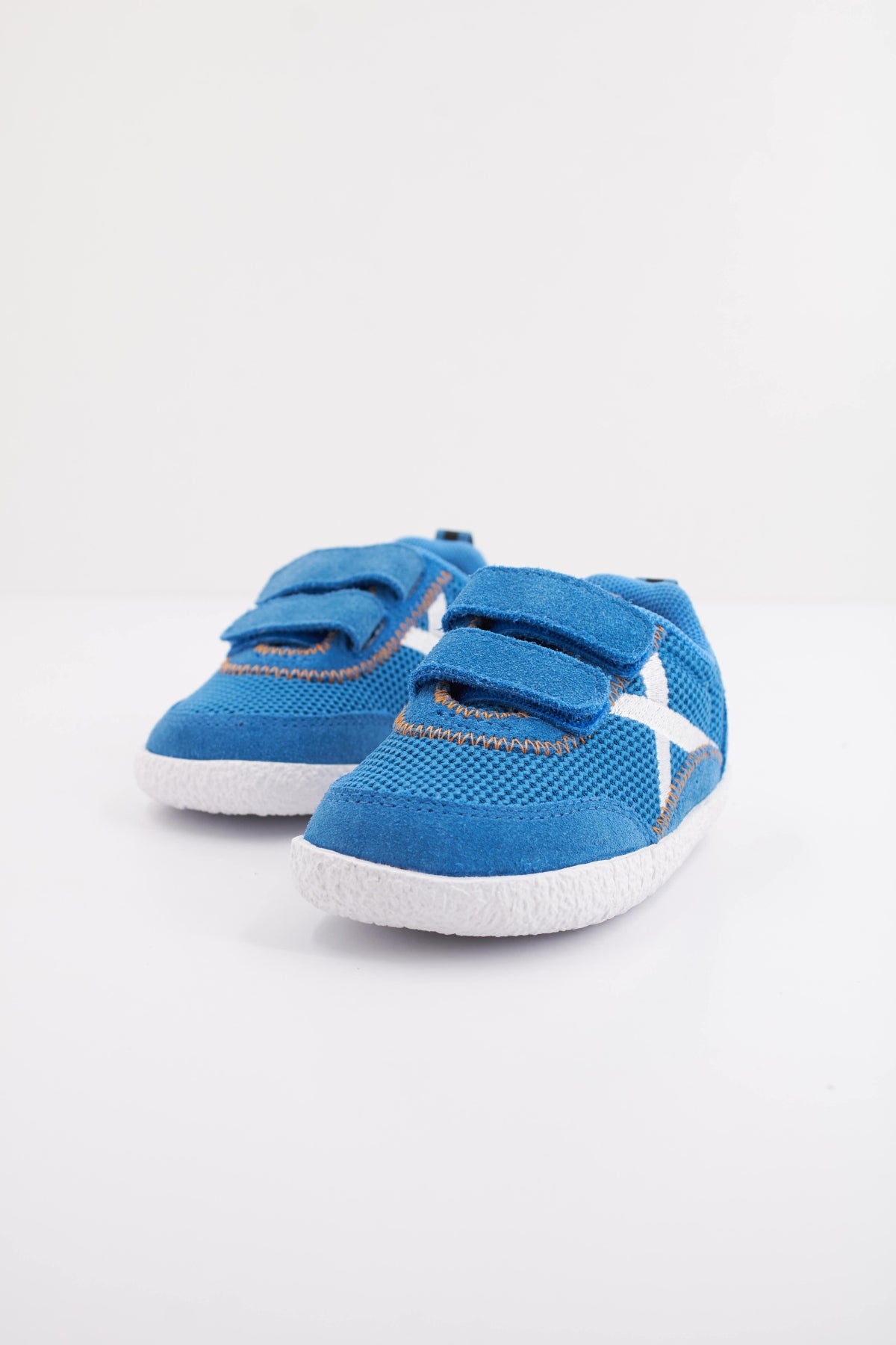 MUNICH BABY KODA  en color AZUL  (2)