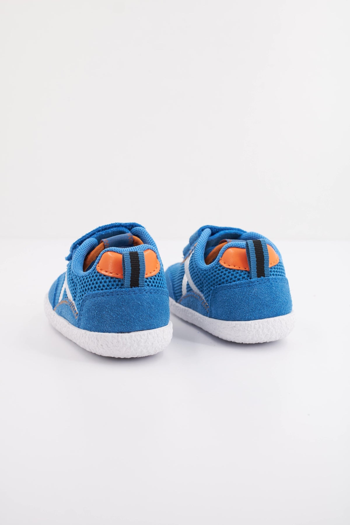 MUNICH BABY KODA  en color AZUL  (4)