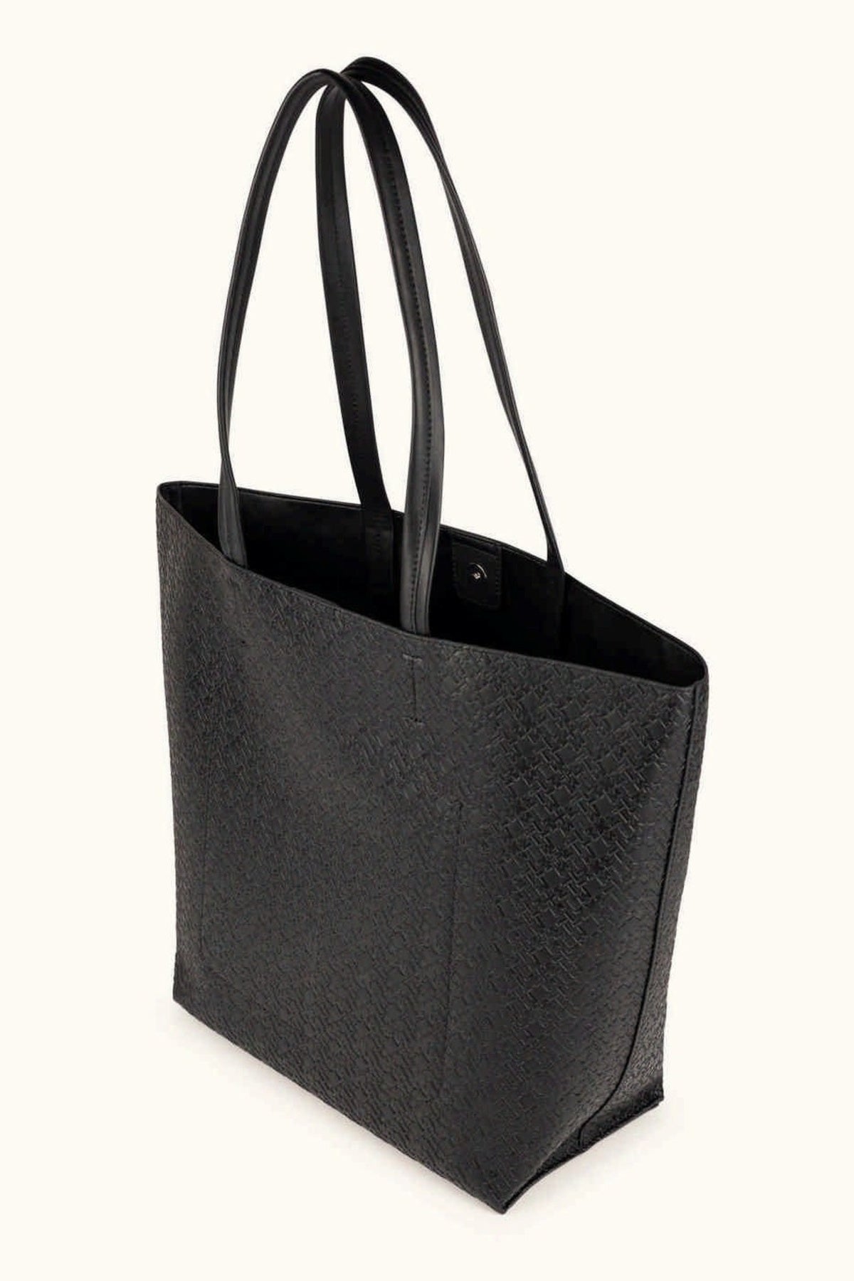 MUNICH M ESSENTIALS SHOPPER en color NEGRO  (2)