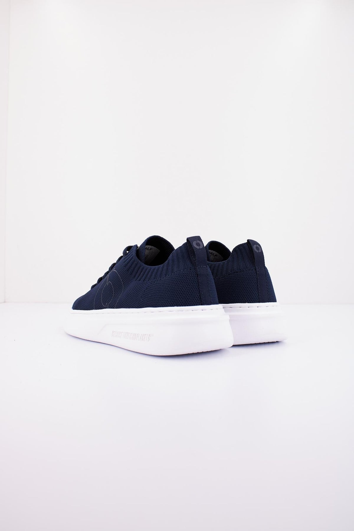 ECOALF BERMUDAS MCWSHSNBERMUYR en color AZUL  (3)