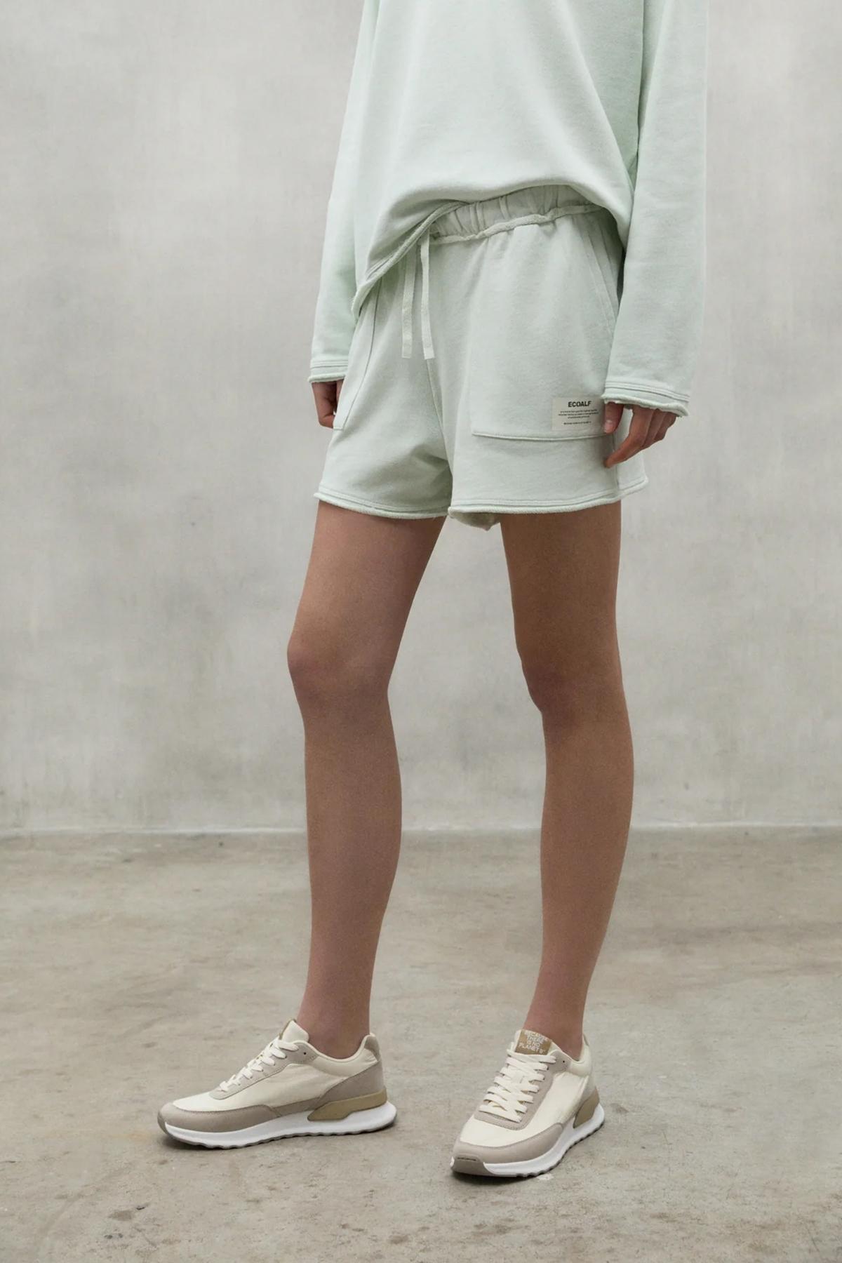 ECOALF NESSALF SHORTS en color VERDE  (1)