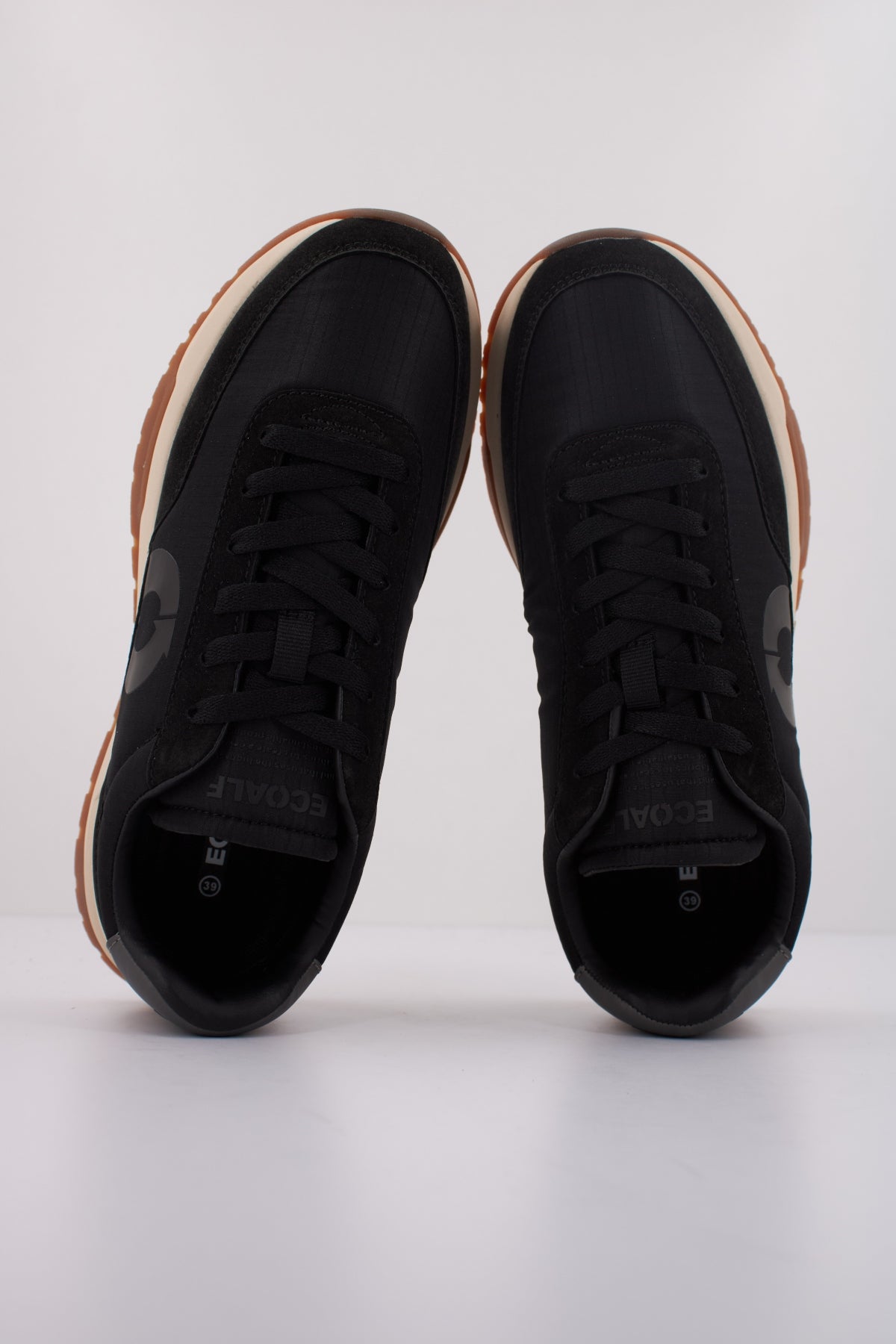 ECOALF VENTURA MCWSHSNVENTO en color NEGRO  (3)