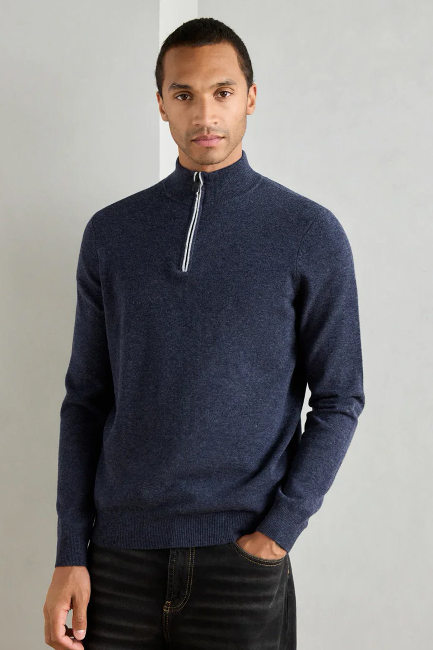 ECOALF  LARCH KNIT MAN  en color AZUL  (1)